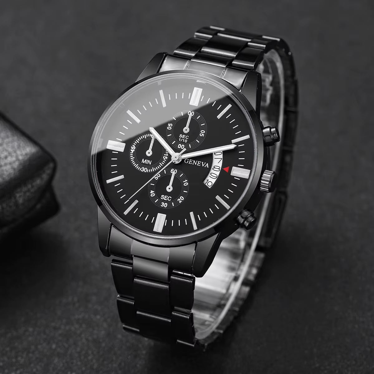 Men’s Business Quartz Watch with Calendar Luxury Style